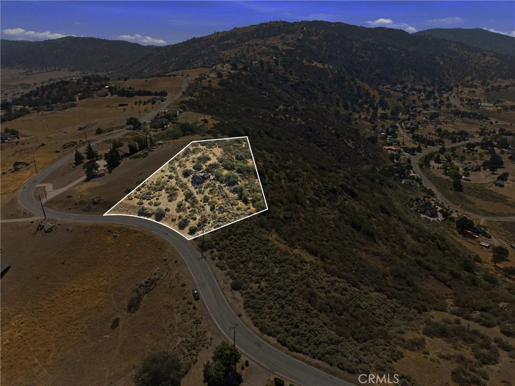 26541 Skyline Drive, Tehachapi, CA 93561 photo 2
