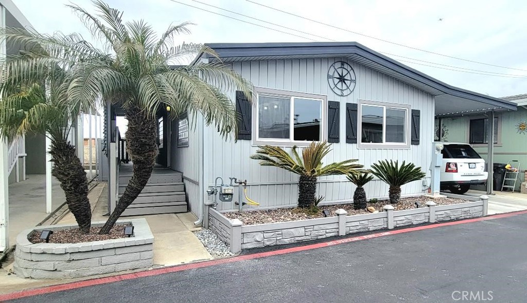 21851 Newland St. 10, Huntington Beach, CA 92646 - MLS#: OC23053809