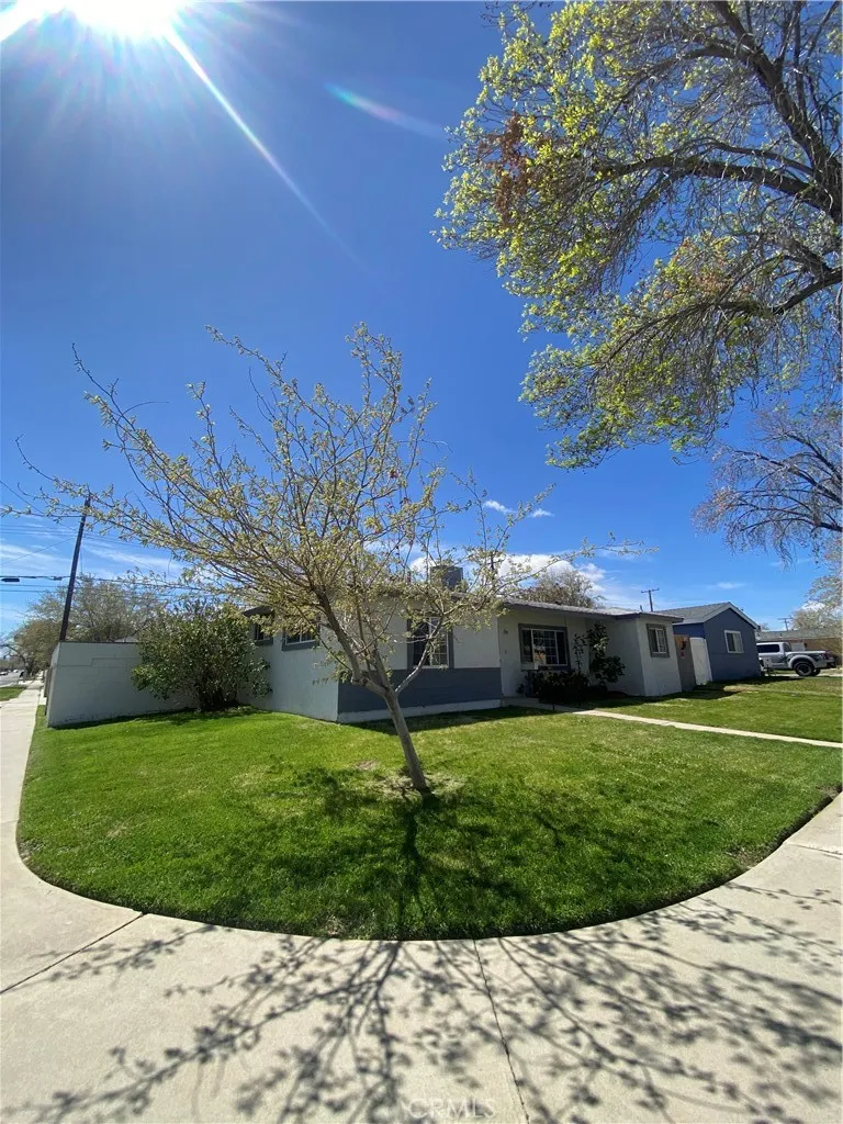 Additional image 21 of 646 E Nugent St, Lancaster, CA 93535