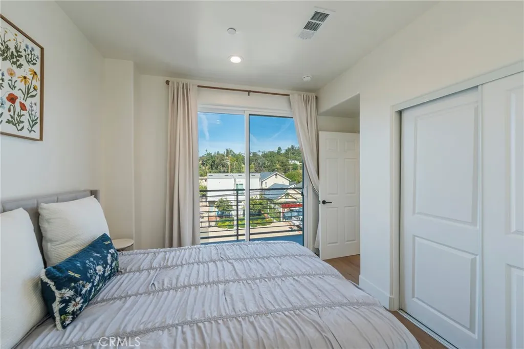Additional image 13 of 712 N Chestnut Avenue, Los Angeles, CA 90042