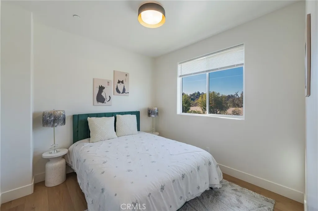 Additional image 35 of 712 N Chestnut Avenue, Los Angeles, CA 90042