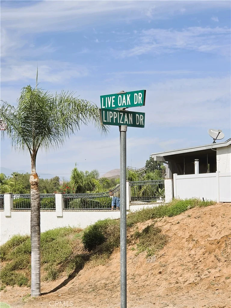 7725 Lippizan Drive, Jurupa Valley, CA 92509