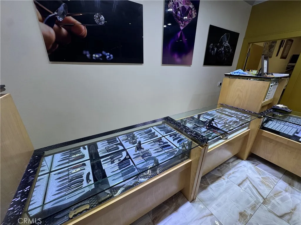 Additional image 5 of 619 E Colorado Street, Glendale, CA 91205