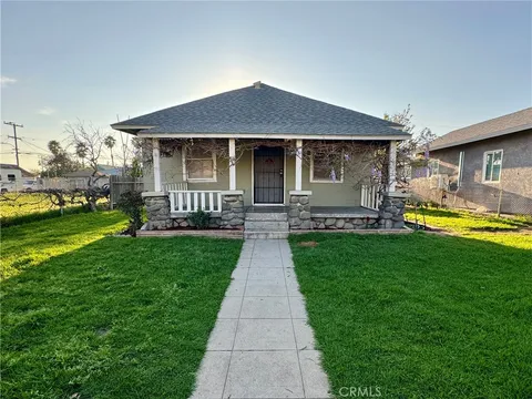 220 S Orange Avenue, Rialto, CA MLS: CV25064616