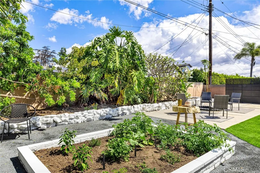 Additional image 55 of 8141 Valencia Dr, Huntington Beach, CA 92647