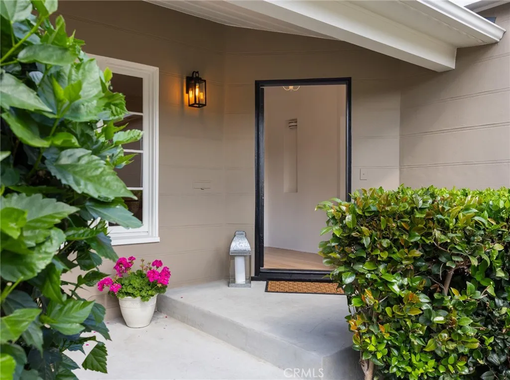 Additional image 89 of 2324 N Riverside Dr, Santa Ana, CA 92706