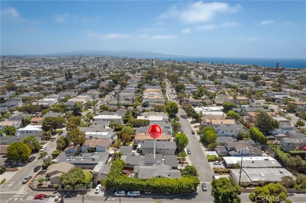 2412 John Street, Manhattan Beach, CA 90266