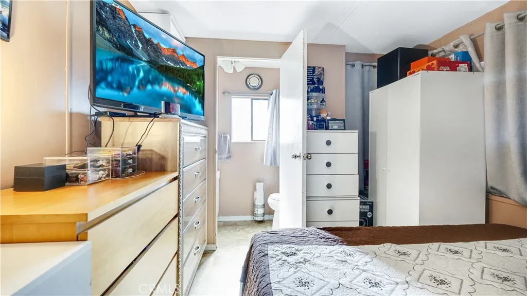 6154 Mission Blvd Unit 33, Riverside, CA 92509