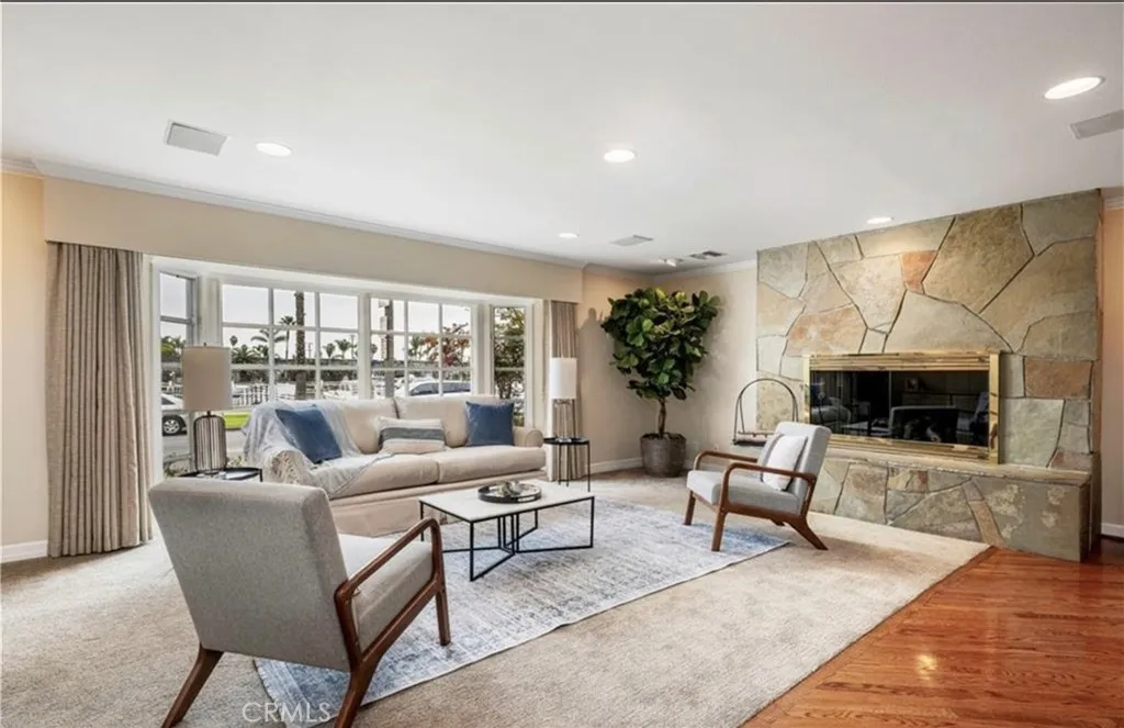 Additional image 2 of 249 Bay Shore Ave, Long Beach, CA 90803