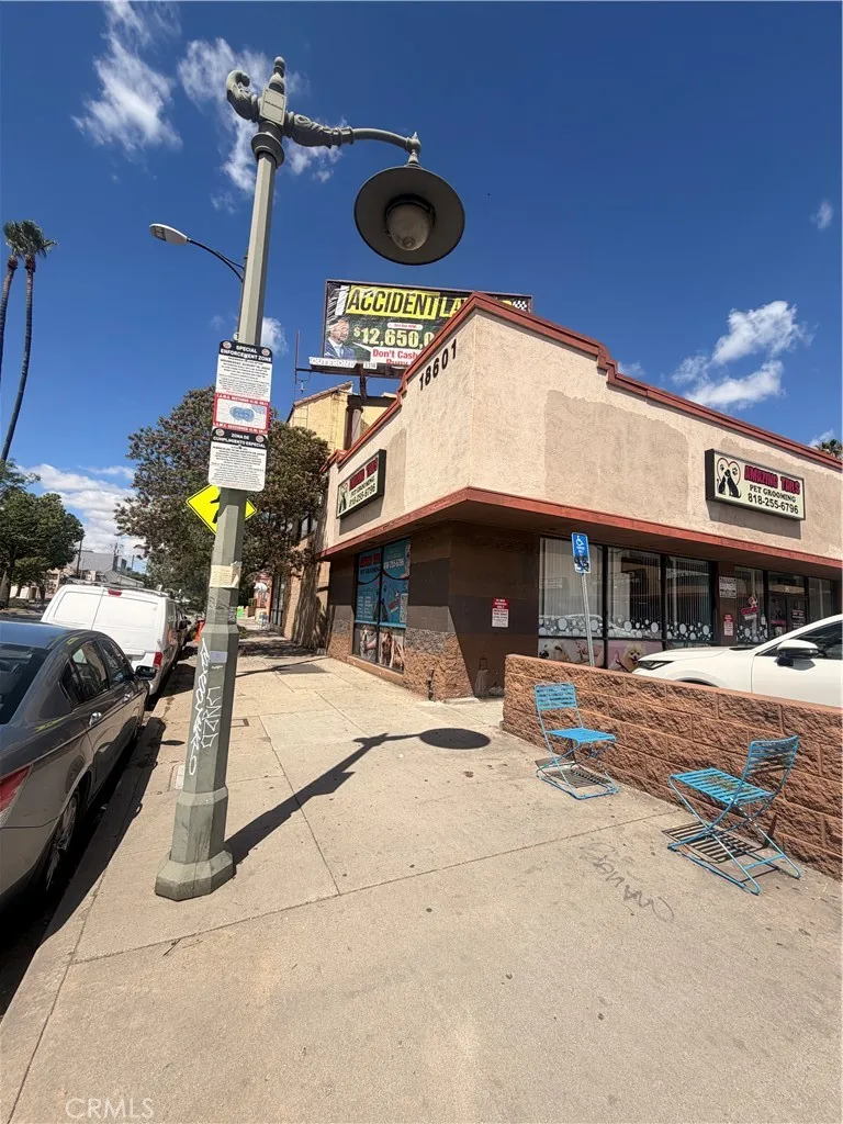 Additional image 20 of 18601 Sherman way #H, Reseda, CA 91335