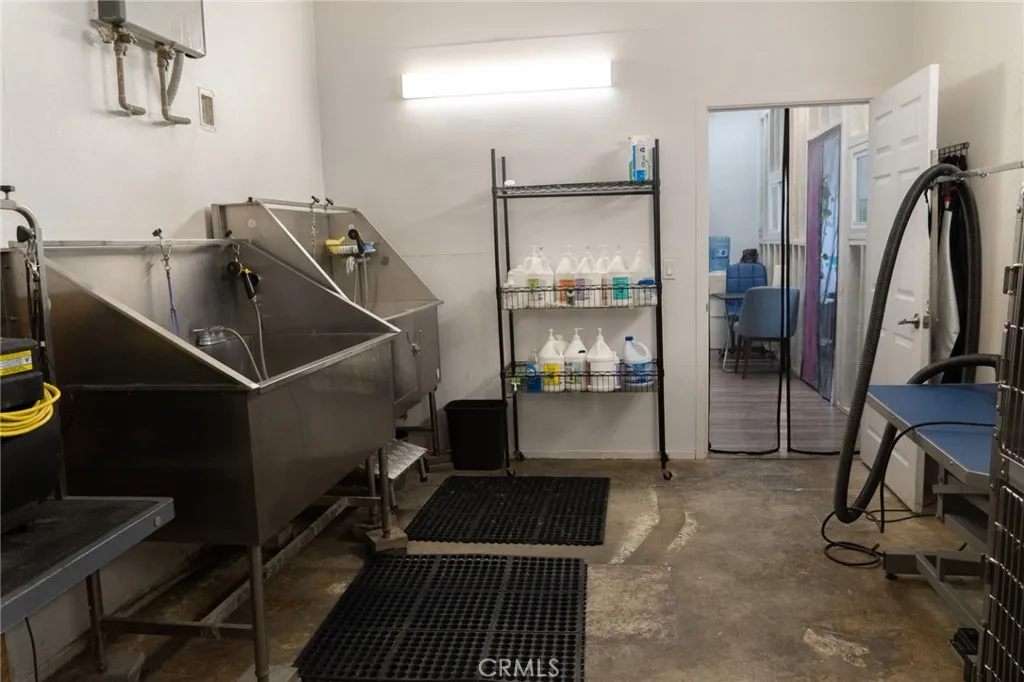 Additional image 27 of 18601 Sherman way #H, Reseda, CA 91335