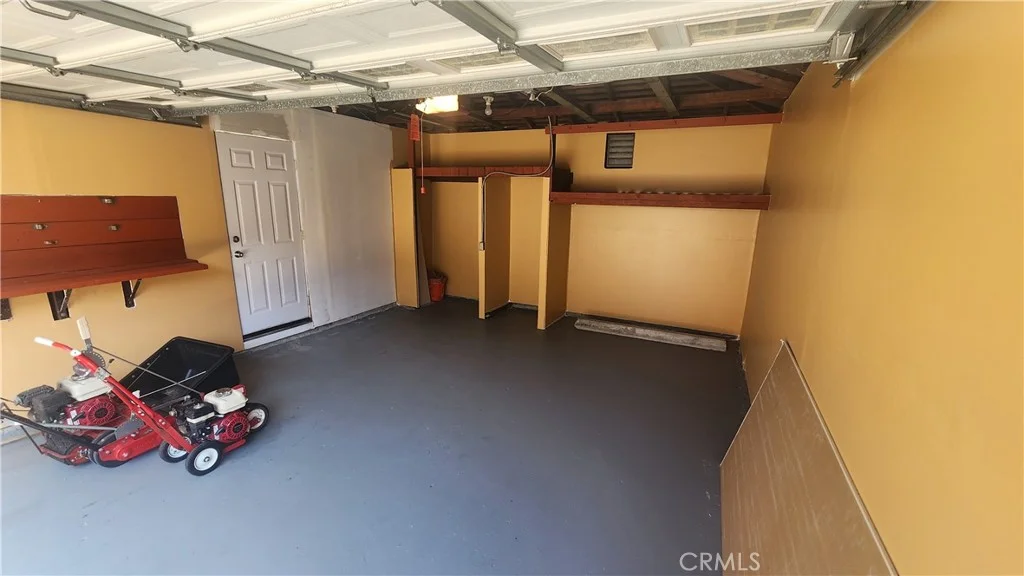 3736 Edgehill Dr, Los Angeles, CA 90018