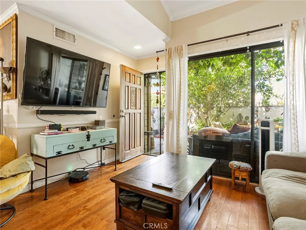 Additional image 12 of 8348 Penfield Avenue Unit 3, Winnetka, CA 91306