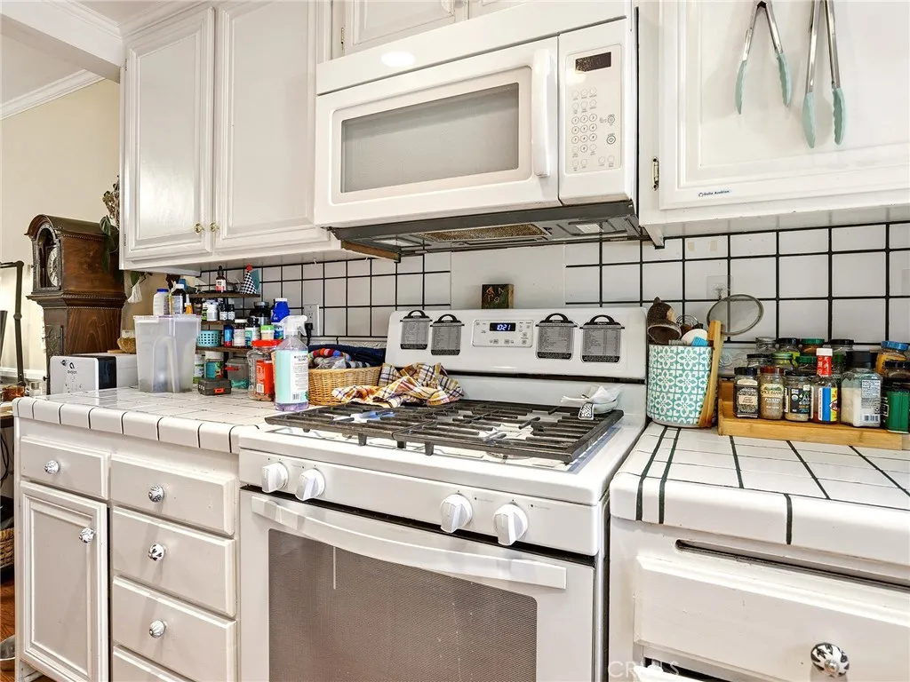 Additional image 46 of 8348 Penfield Avenue Unit 3, Winnetka, CA 91306