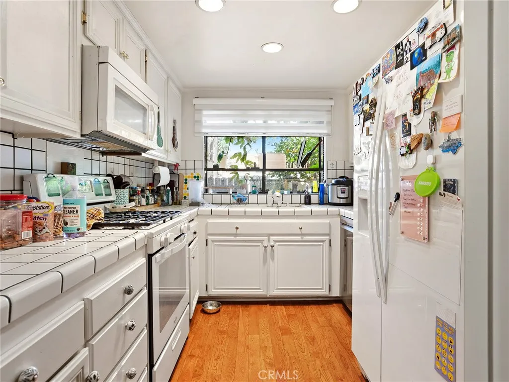 Additional image 5 of 8348 Penfield Avenue Unit 3, Winnetka, CA 91306