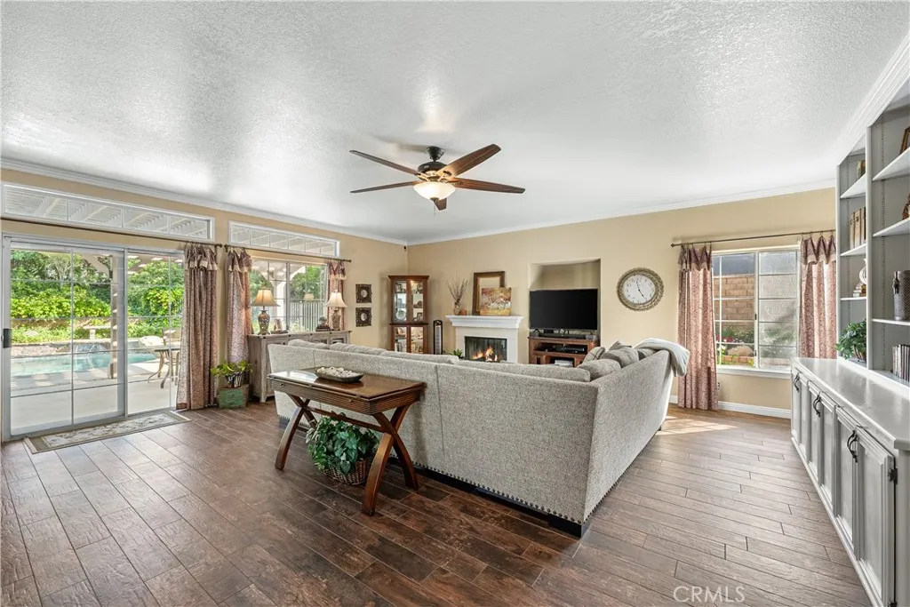 Additional image 91 of 42204 Round Hill Dr, Lancaster, CA 93536