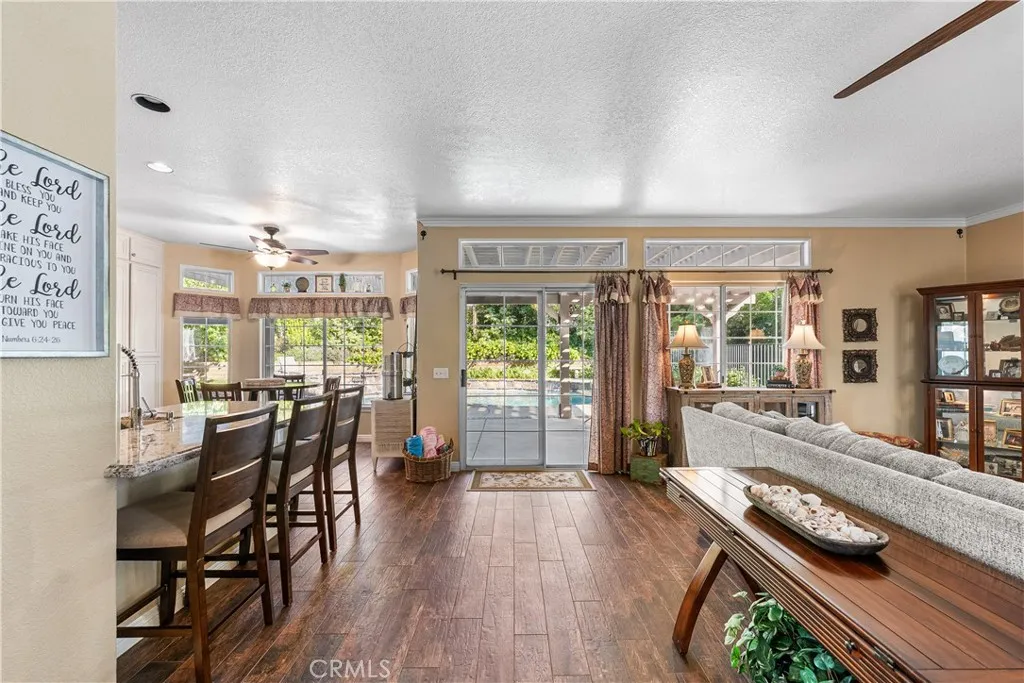 Additional image 30 of 42204 Round Hill Dr, Lancaster, CA 93536