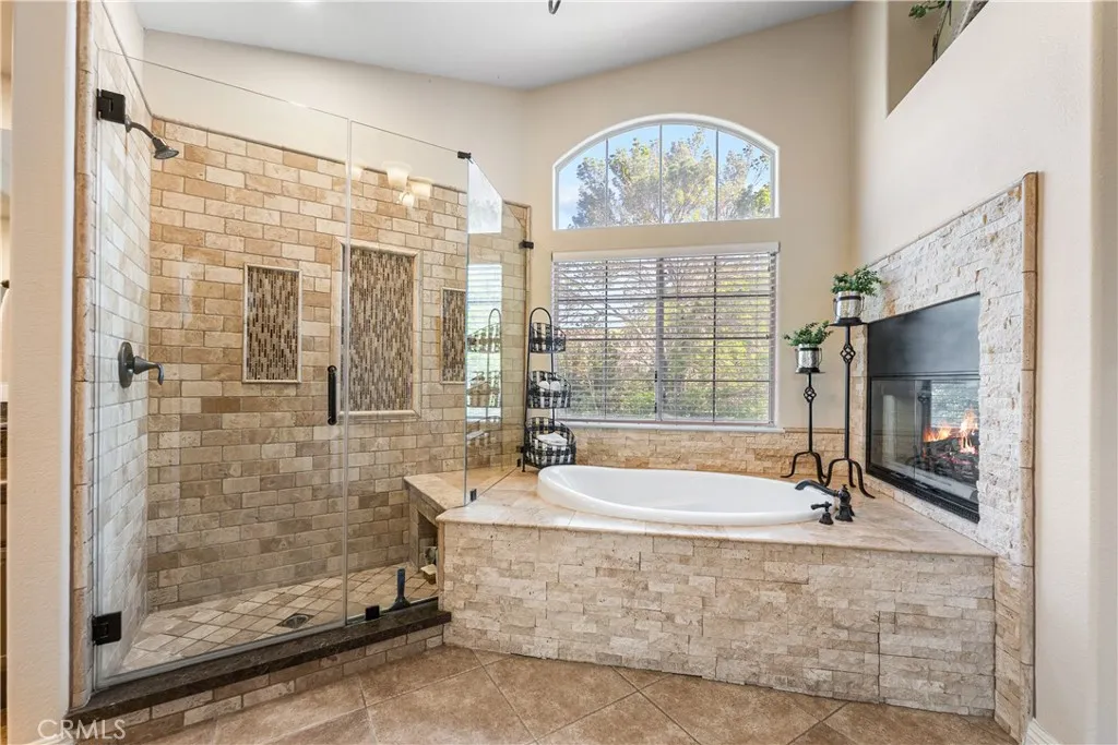 Additional image 123 of 42204 Round Hill Dr, Lancaster, CA 93536