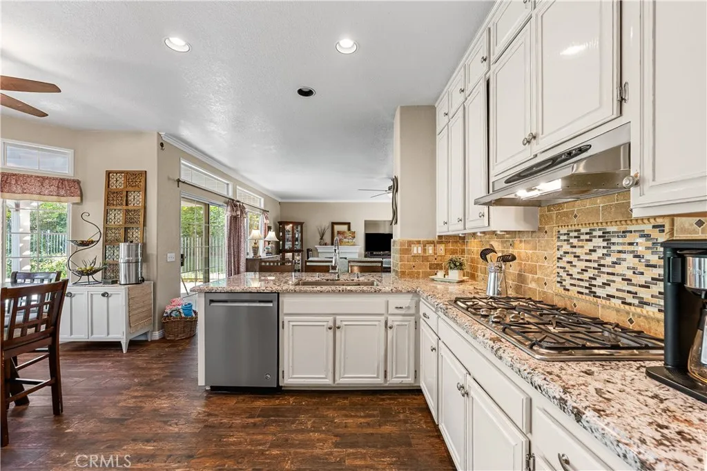 Additional image 104 of 42204 Round Hill Dr, Lancaster, CA 93536
