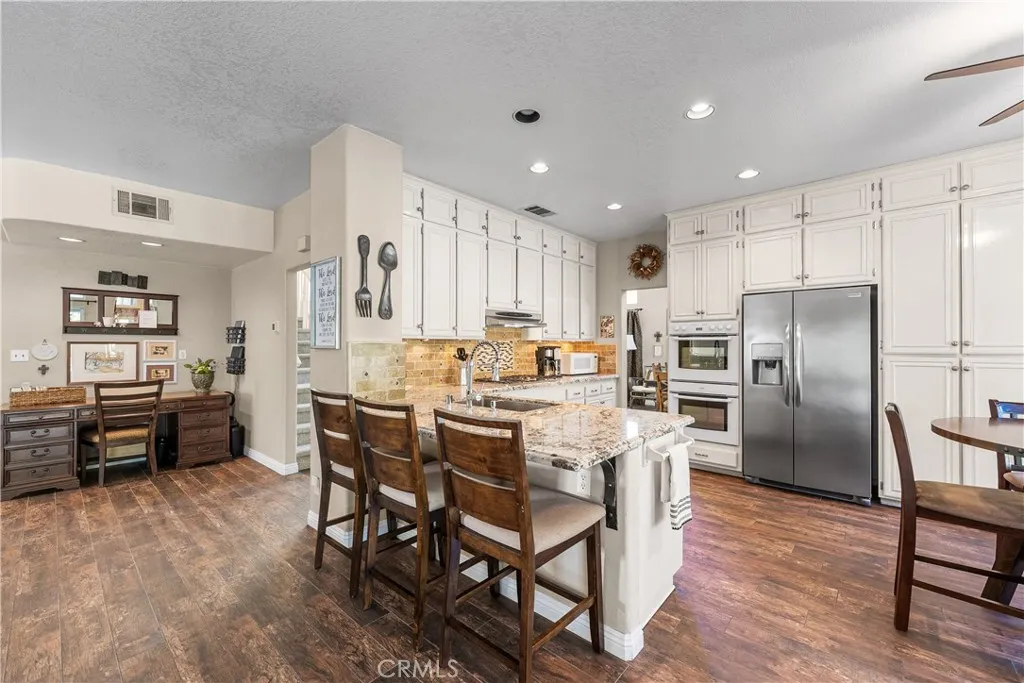 Additional image 100 of 42204 Round Hill Dr, Lancaster, CA 93536
