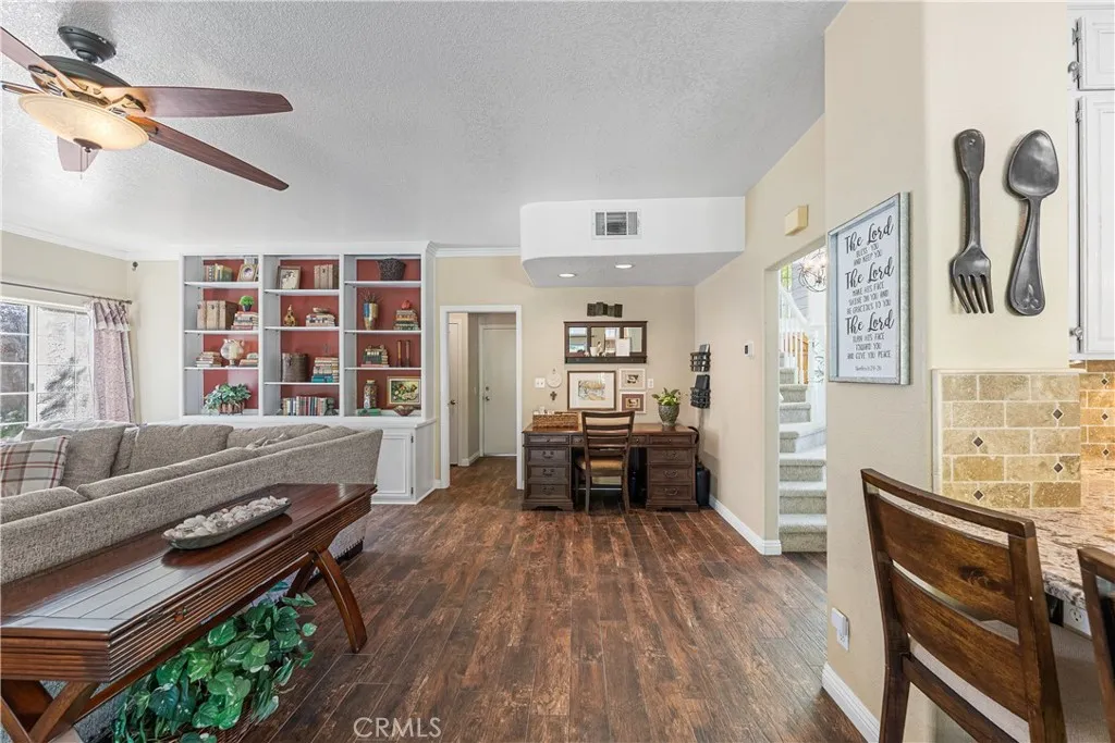 Additional image 96 of 42204 Round Hill Dr, Lancaster, CA 93536