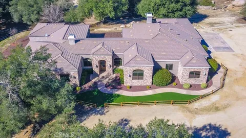 41215 Avenida De Los Posas, Murrieta, CA 92562 - MLS#: PW25044152