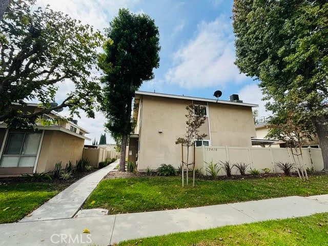 13410 Village Dr Unit 1/4, Cerritos, CA 90703