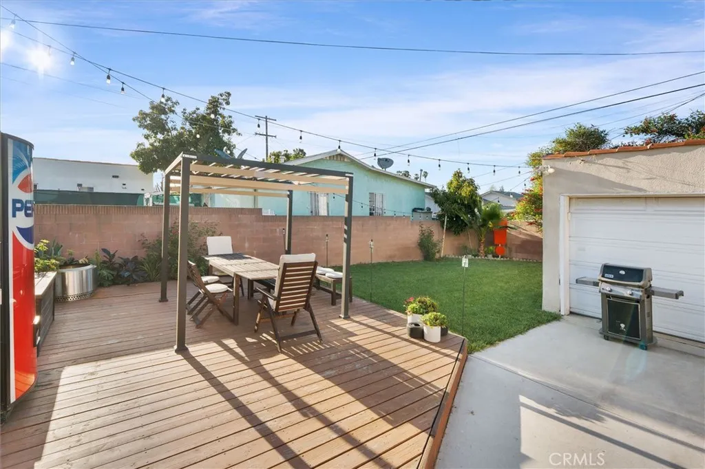 Additional image 28 of 527 W 106th Street, Los Angeles, CA 90044