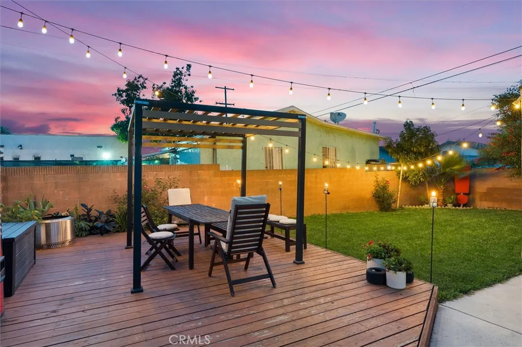 Additional image 57 of 527 W 106th Street, Los Angeles, CA 90044