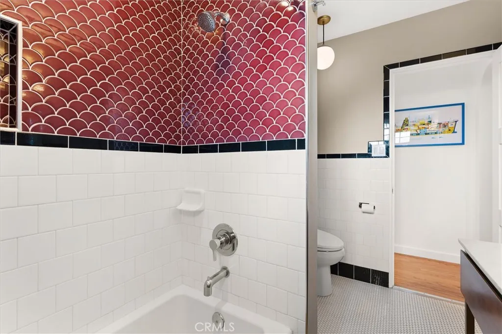 Additional image 53 of 527 W 106th Street, Los Angeles, CA 90044