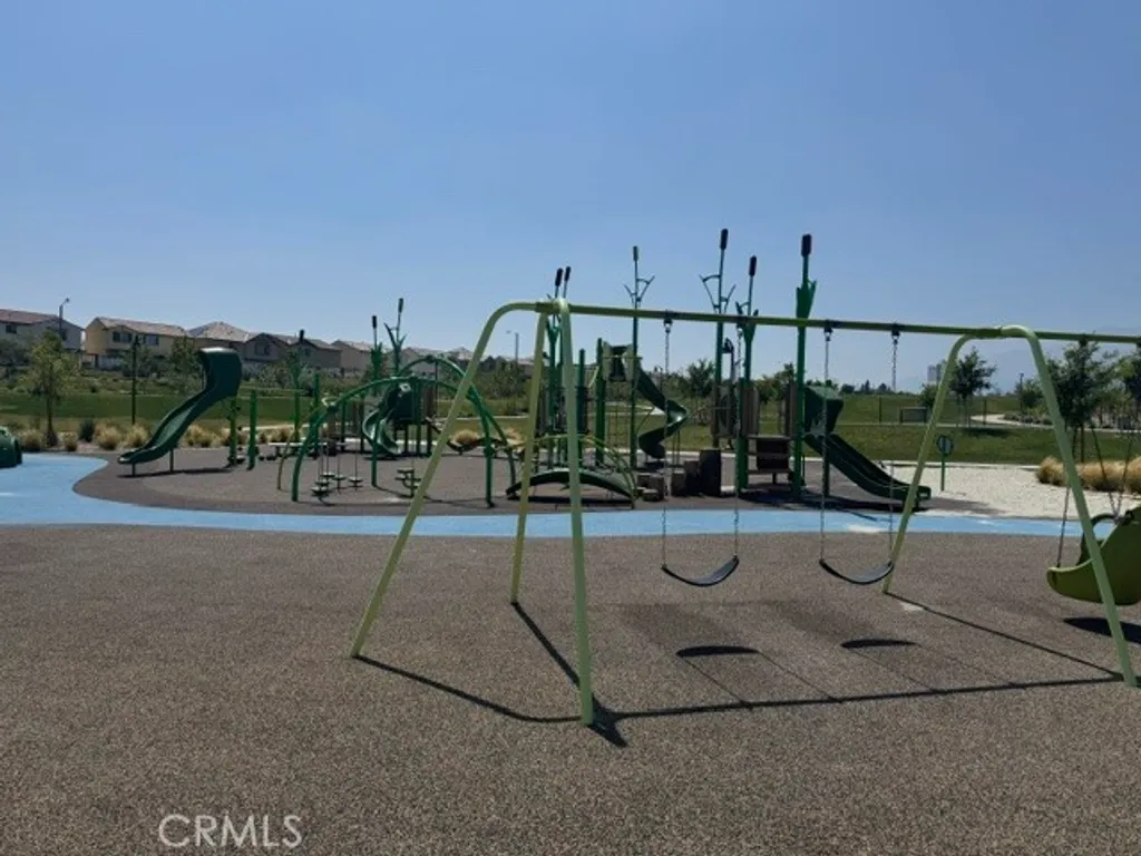 Additional image 31 of 2464 Gunner Ridge Way, Rialto, CA 92377