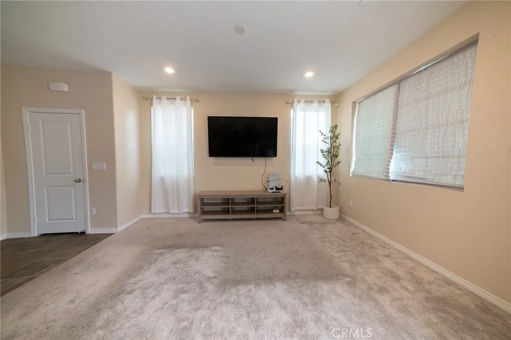 Additional image 11 of 2464 Gunner Ridge Way, Rialto, CA 92377