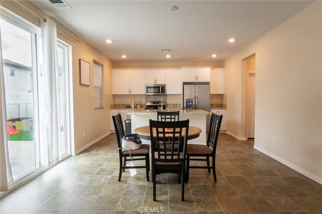 Additional image 9 of 2464 Gunner Ridge Way, Rialto, CA 92377