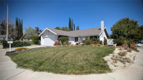 27636 Sequoia Glen Drive, Valencia, CA MLS: SR25076075