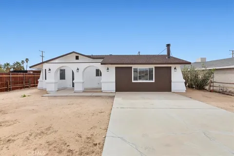72145 Sun Valley Drive, 29 Palms, CA MLS: PW25052127