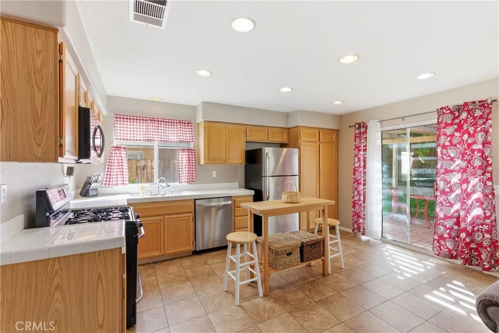 Additional image 13 of 922 Naples Drive, Corona, CA 92882