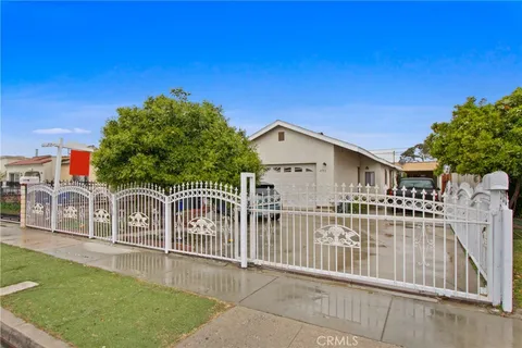 2703 Missouri Avenue, South Gate, CA 90280 - MLS#: DW25050140
