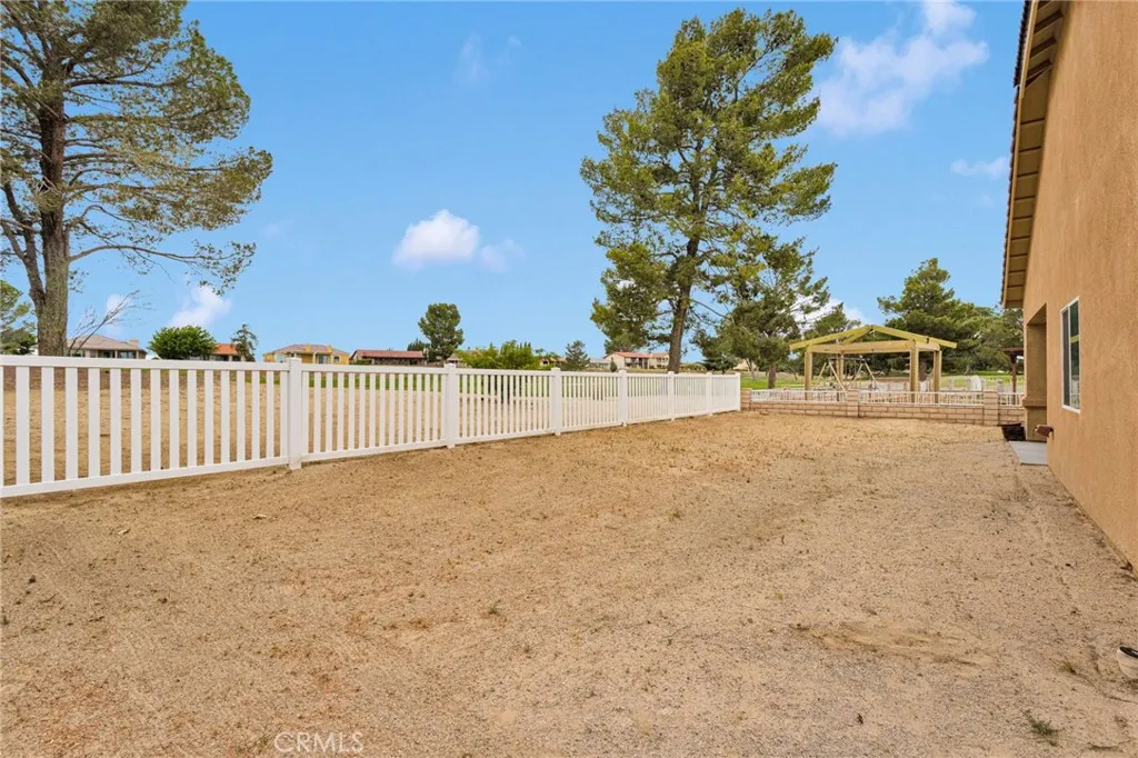 Additional image 38 of 27354 Strawberry Ln, Helendale, CA 92342