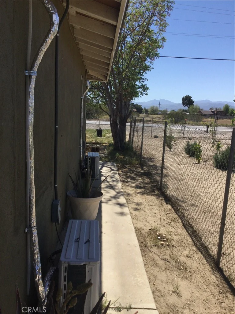10345 E Palmdale Blvd, Littlerock, CA 93591