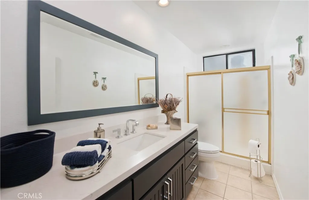 Additional image 39 of 14521 Benefit St Unit 207, Sherman Oaks, CA 91403