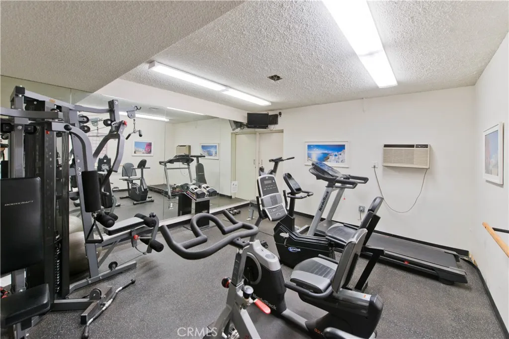Additional image 44 of 14521 Benefit St Unit 207, Sherman Oaks, CA 91403