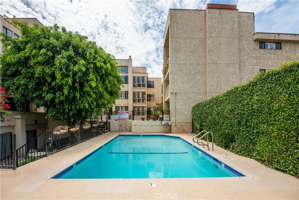 Additional image 41 of 14521 Benefit St Unit 207, Sherman Oaks, CA 91403
