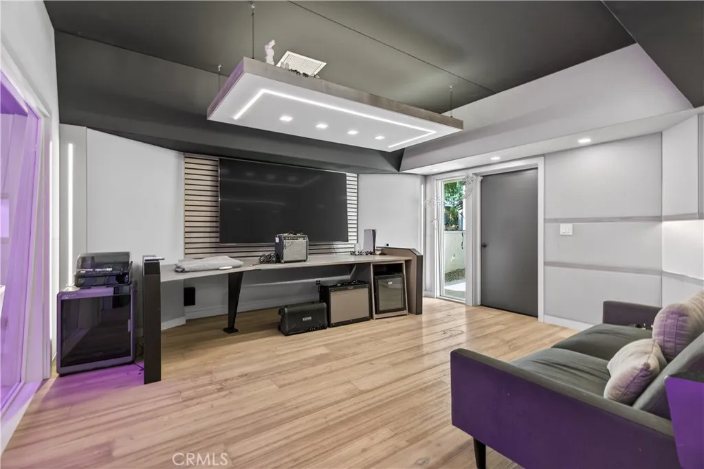 Additional image 90 of 9735 Baden Ave, Chatsworth, CA 91311