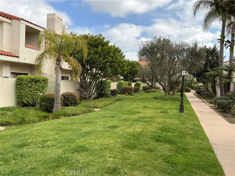 2160 Plaza Del Amo Street Unit 176, Torrance, CA MLS: PW25033214