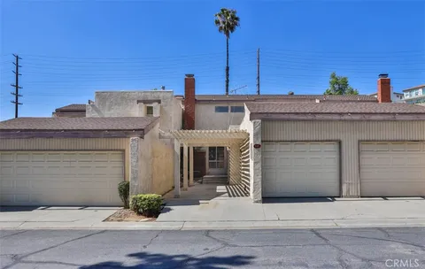 845 Daffodil Drive, Riverside, CA MLS: IV25106162