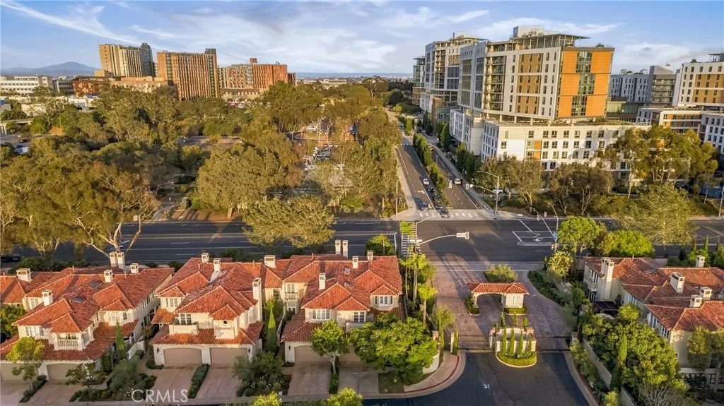 9703 Keeneland, La Jolla, CA 92037