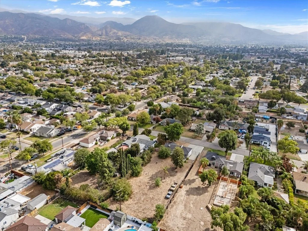 2628 Lawrence Ave, San Bernardino, CA 92404