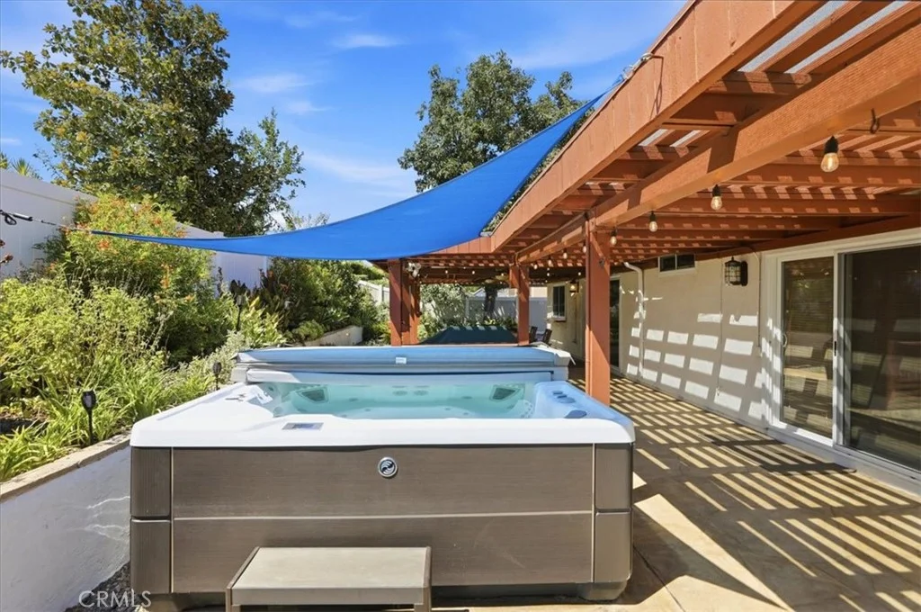 5399 Jasper Ln, Riverside, CA 92506