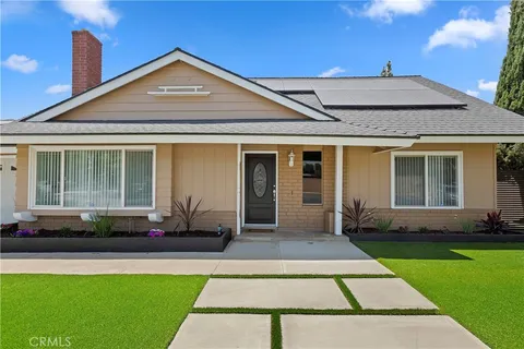 211 E Lurelane Street, Rialto, CA 92376 - MLS#: CV25055028