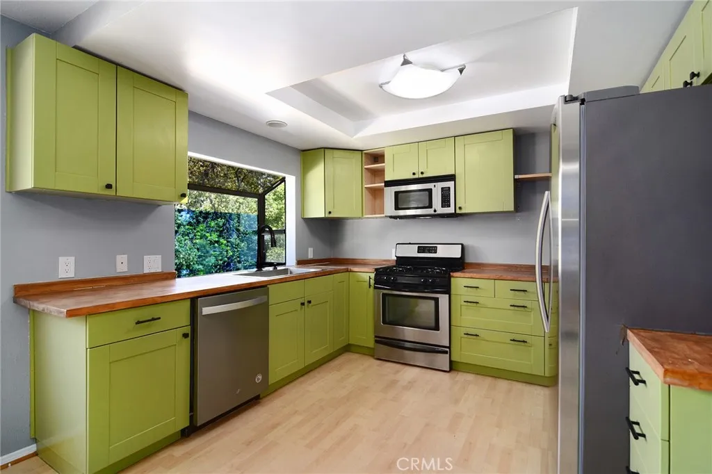 Additional image 16 of 18739 Hatteras Street Unit 55, Tarzana, CA 91356